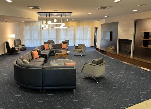 Courtyard By Marriott Kingston Hotel Kültér fotó