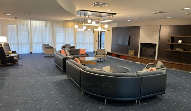Courtyard By Marriott Kingston Hotel Kültér fotó
