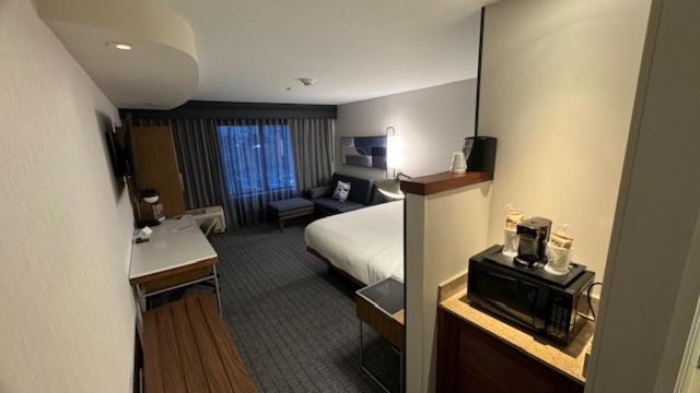 Courtyard By Marriott Kingston Hotel Kültér fotó