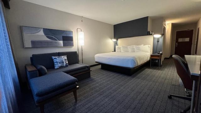 Courtyard By Marriott Kingston Hotel Kültér fotó