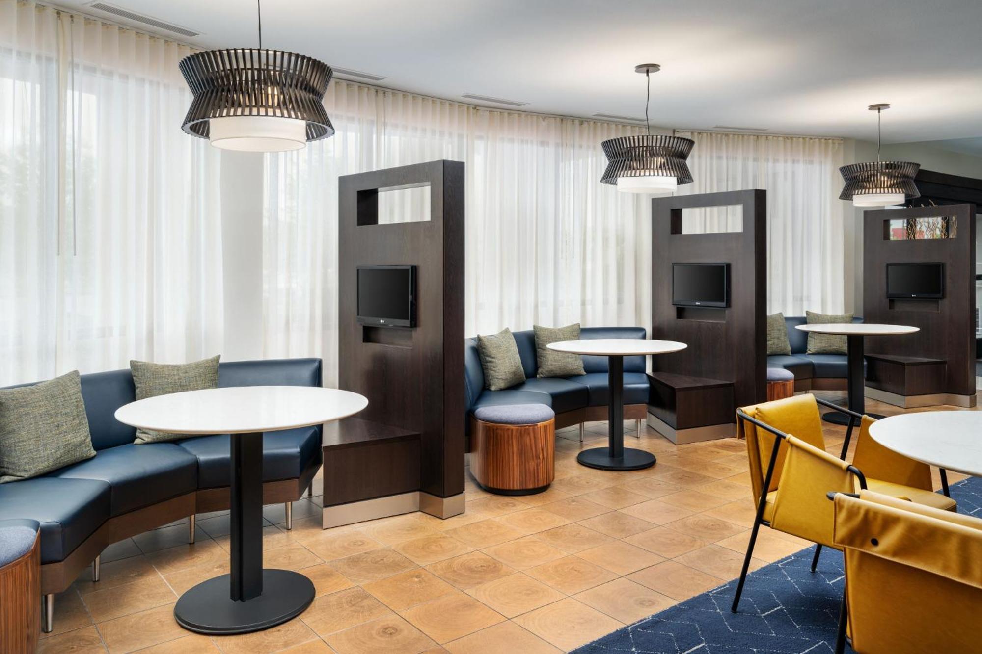 Courtyard By Marriott Kingston Hotel Kültér fotó