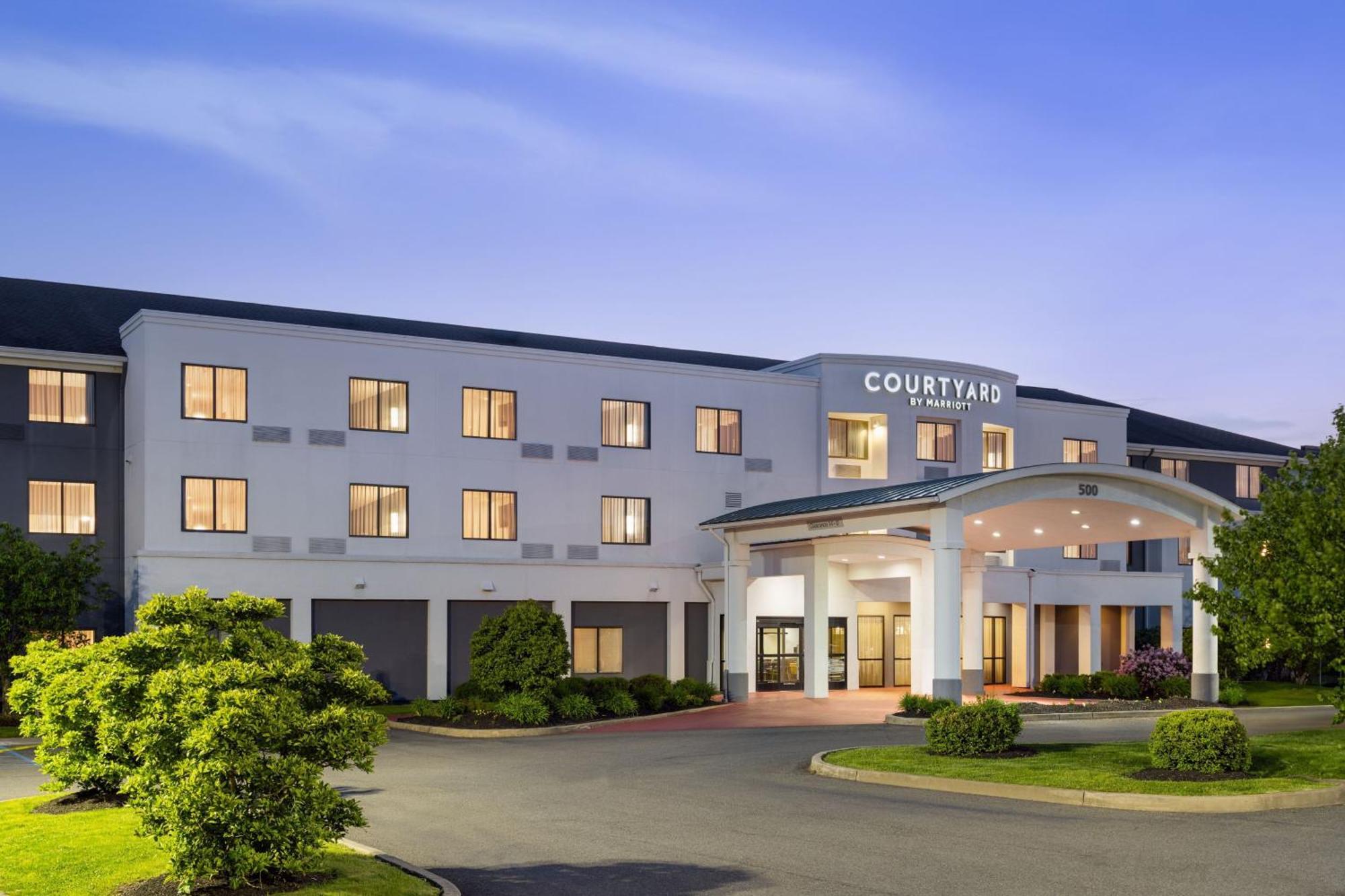 Courtyard By Marriott Kingston Hotel Kültér fotó