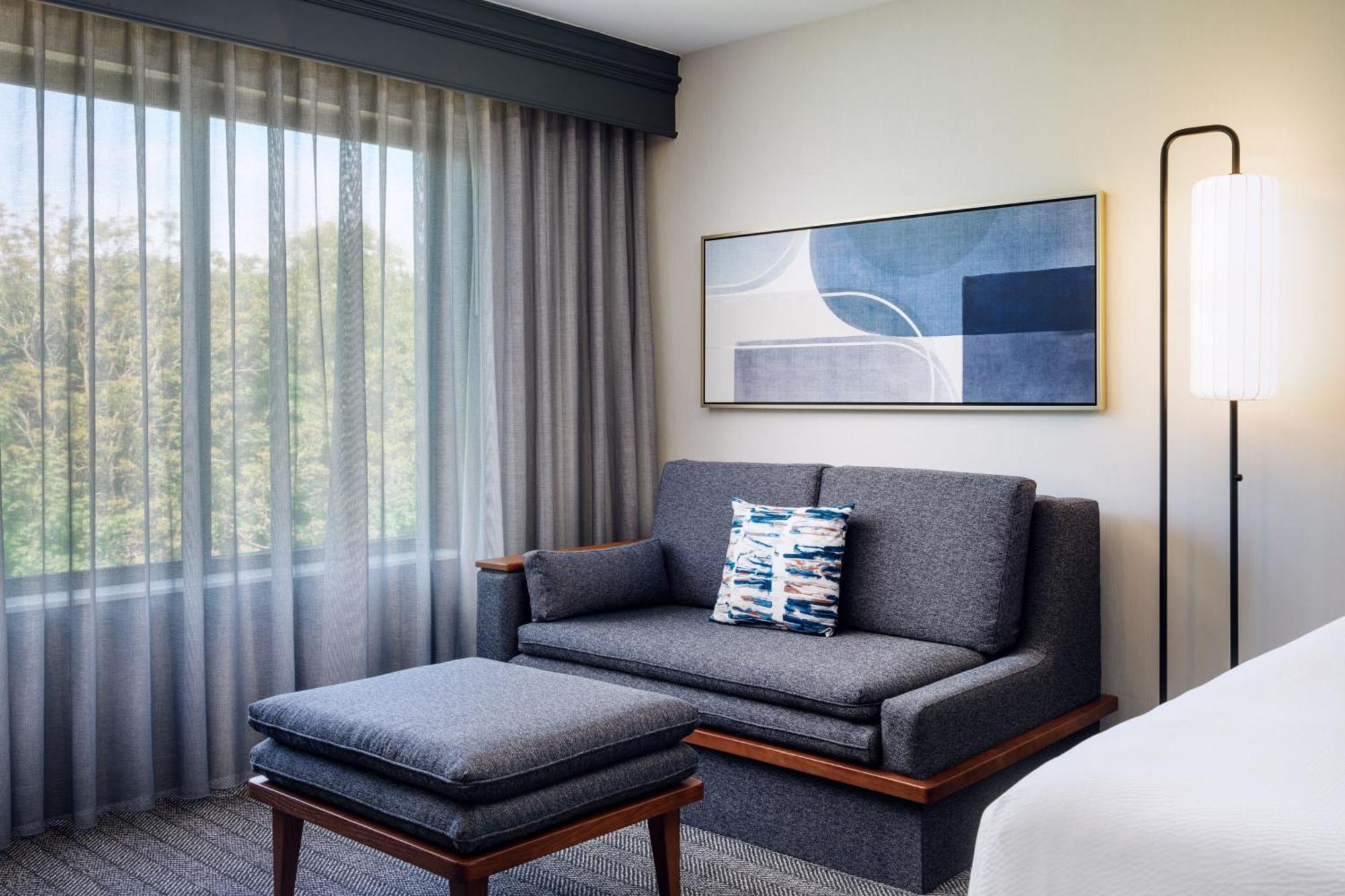 Courtyard By Marriott Kingston Hotel Kültér fotó