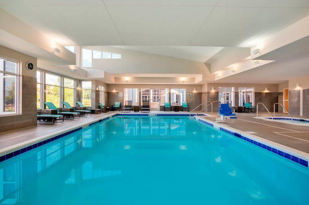 Courtyard By Marriott Kingston Hotel Kültér fotó